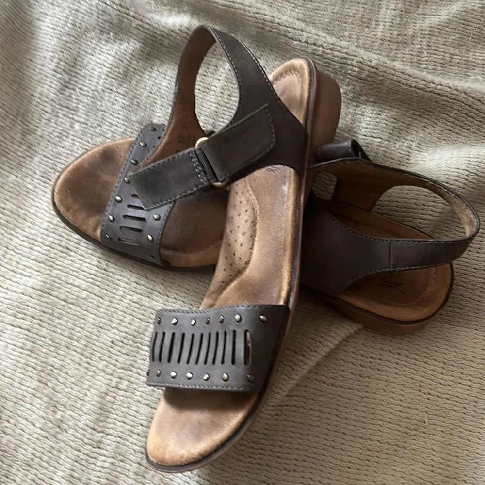 Natural Soul All Thru Comfort Sandals